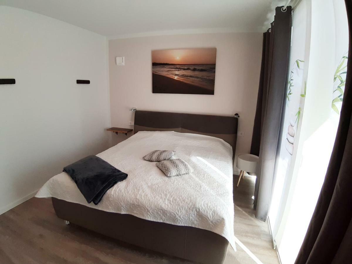 Ferienwohnung Strandraeuber Glowe Exterior photo